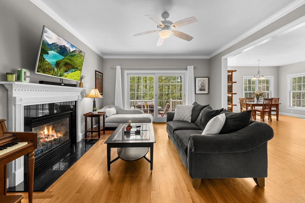 243 Cottrell Road Tiverton, RI 02878 - Photo 12 of 42 Gallery Image 12