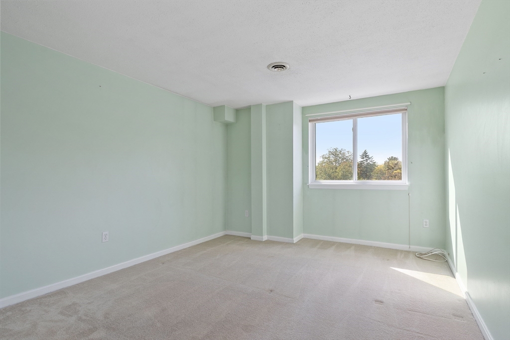 255 North Road, Unit 154 Chelmsford, MA 01824 - Photo 15 of 26 Gallery Image 15