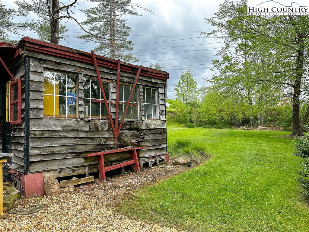 477 Frank Edwards Road West Jefferson, NC 28694 - Photo 42 of 48 Gallery Image 42