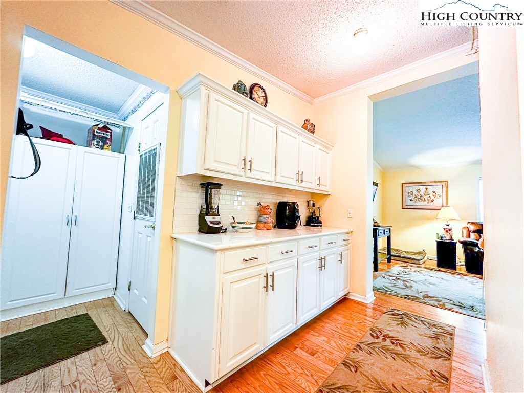 477 Frank Edwards Road West Jefferson, NC 28694 - Photo 8 of 48 Gallery Image 8