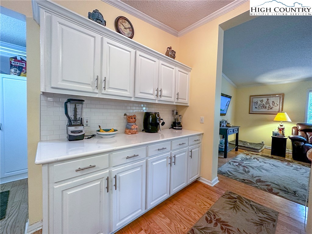 477 Frank Edwards Road West Jefferson, NC 28694 - Photo 9 of 48 Gallery Image 9