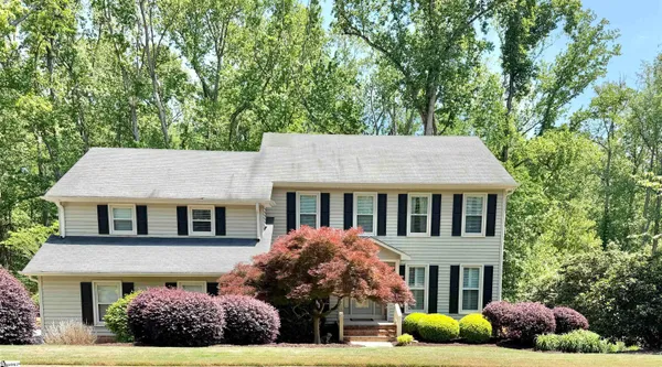 $594,000 | 715 North Almond Drive, Simpsonville, SC 29681