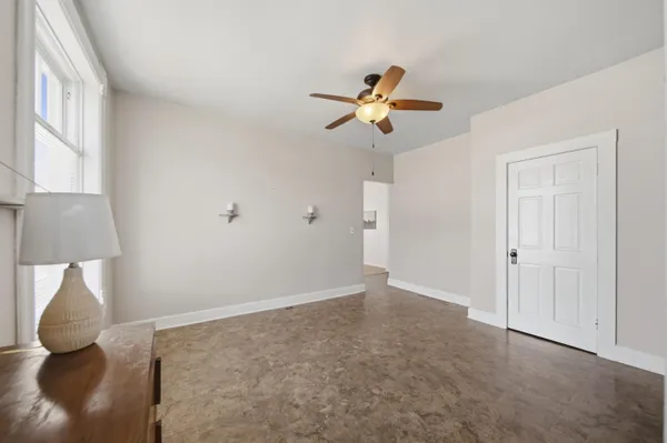 $169,900 | 324 East 2nd Street, Dixon, IL 61021