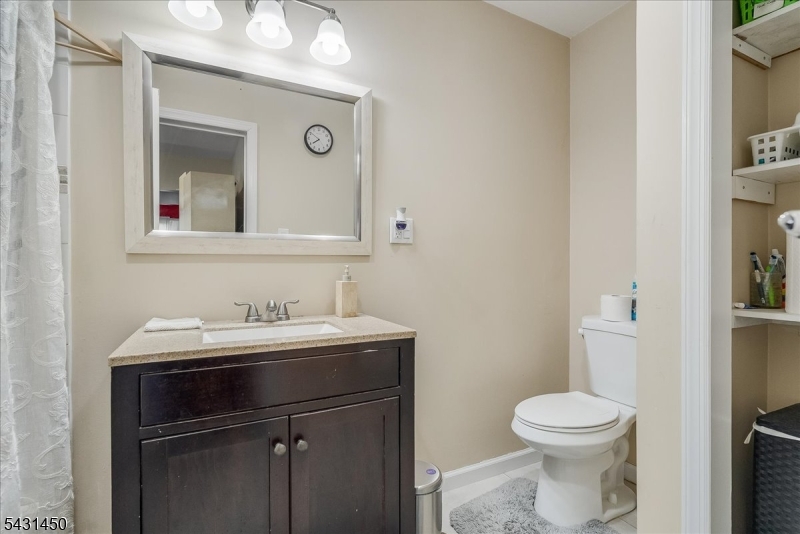 11 Alps Road Wayne, NJ 07470 - Photo 10 of 37