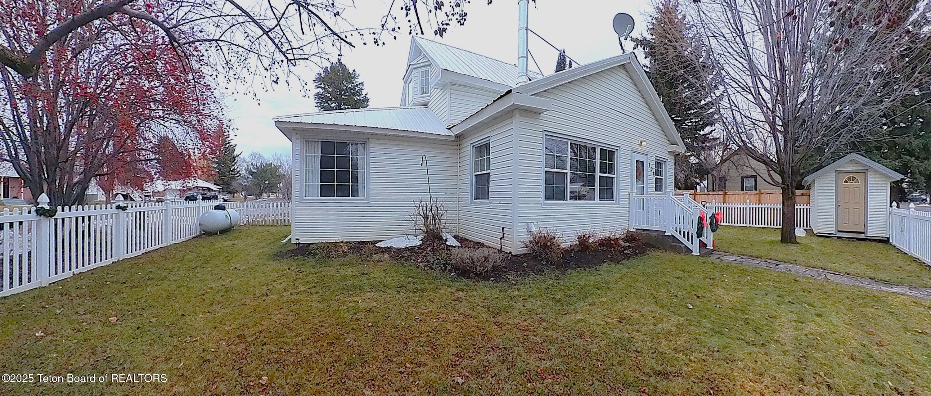 108 South 7th Street Ashton, ID 83420 - Photo 30 of 30 screenshot16