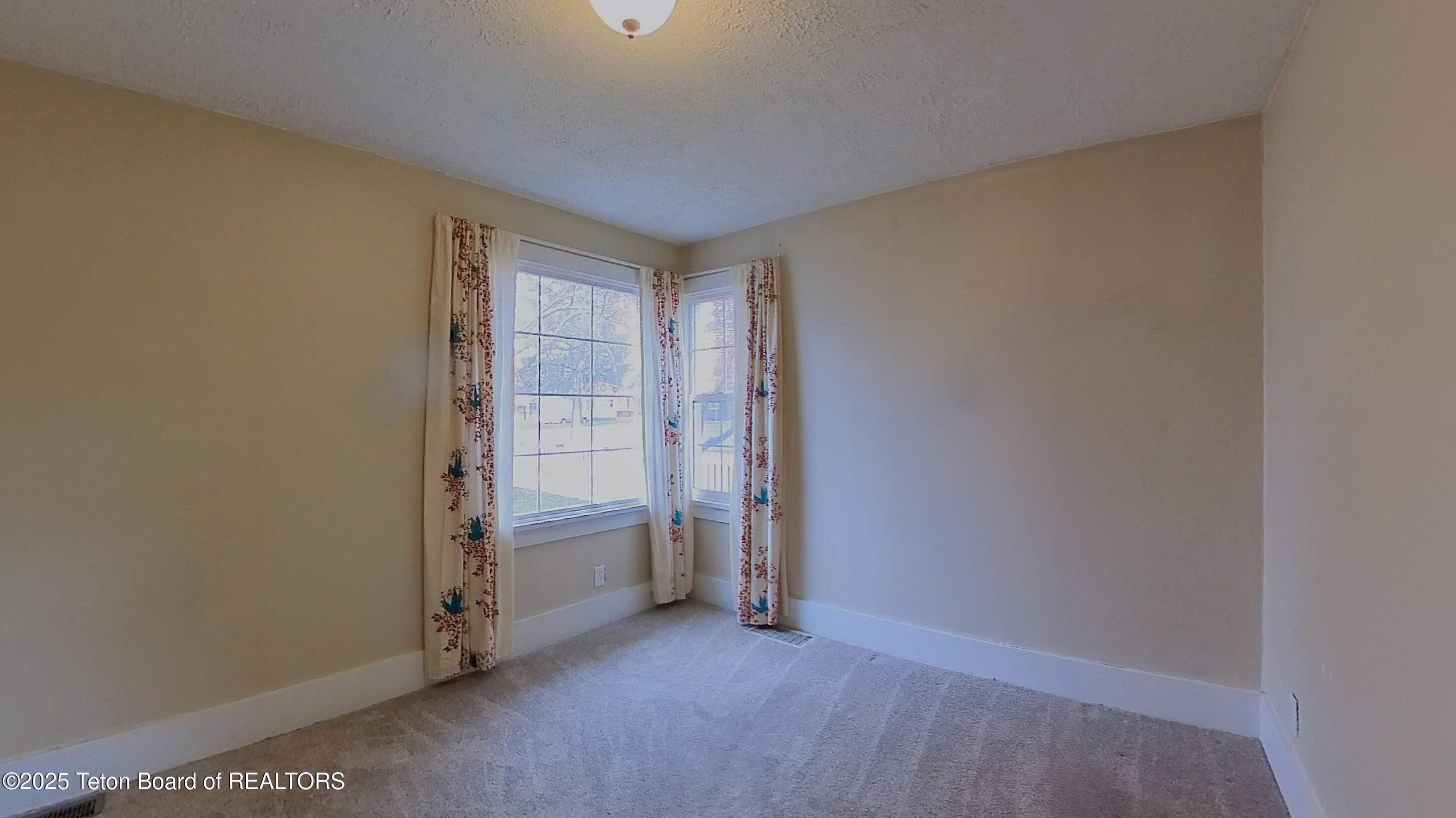 108 South 7th Street Ashton, ID 83420 - Photo 8 of 30 screenshot1