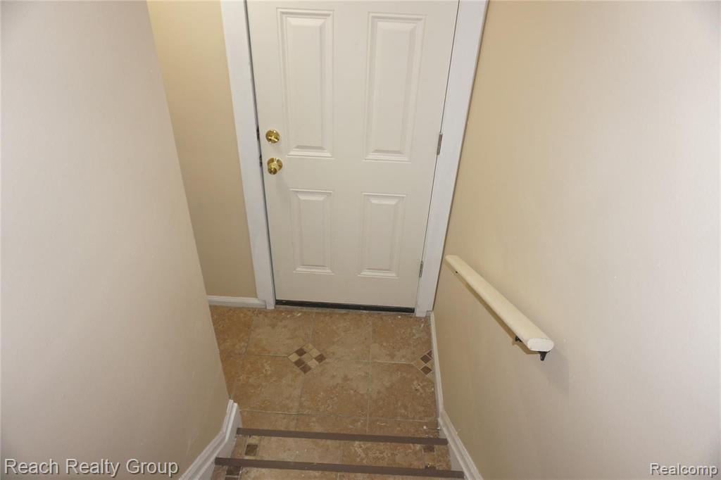 19738 Edinborough Road Detroit, MI 48219 - Photo 21 of 29
