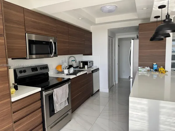 $8,000 | 2000 Island Boulevard, Unit 2808, Aventura, FL 33160