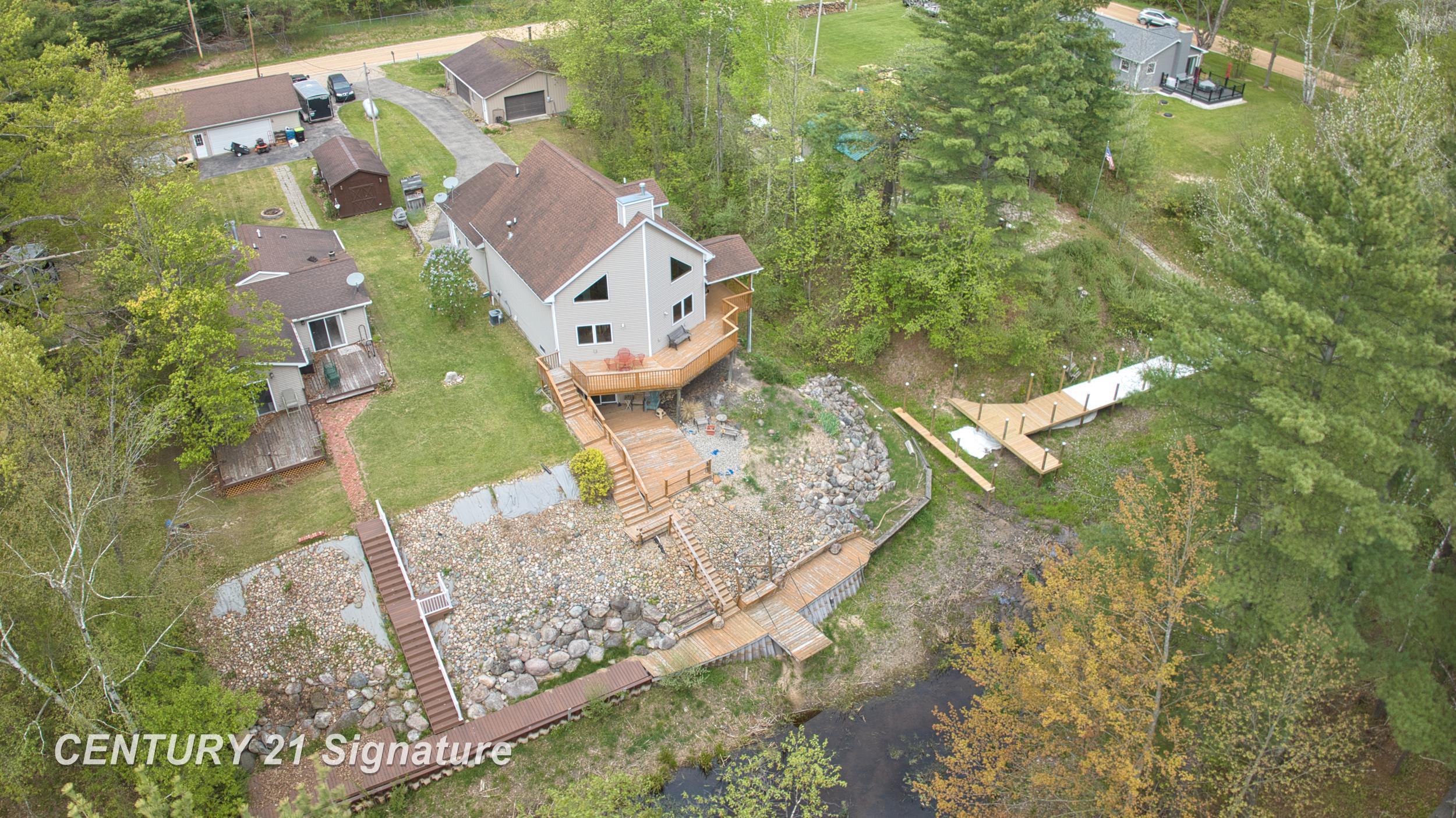 1724 Middle Point Drive Alger, MI 48610 - Photo 38 of 53