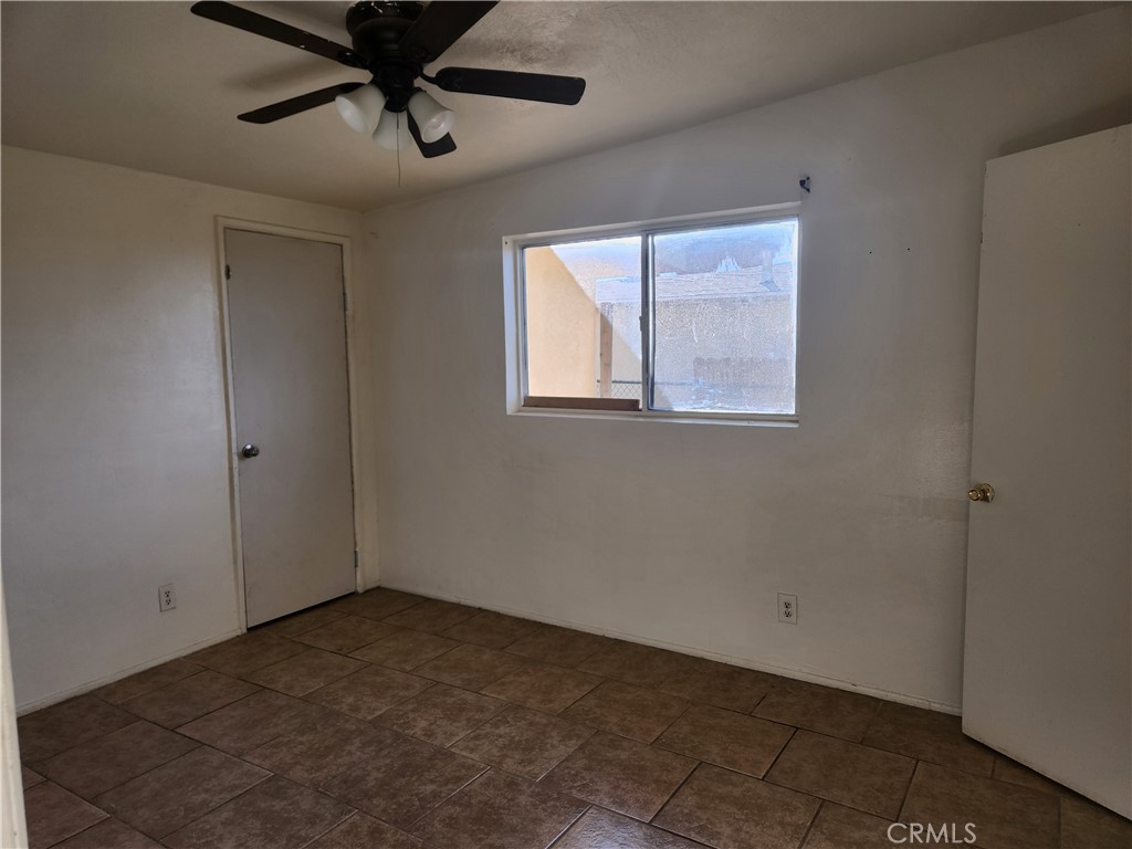 25498 Dayton Avenue Barstow, CA 92311 - Photo 5 of 10