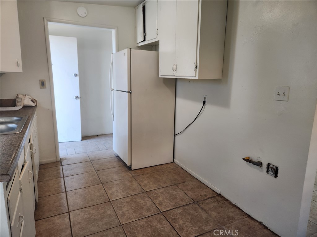 25498 Dayton Avenue Barstow, CA 92311 - Photo 8 of 10