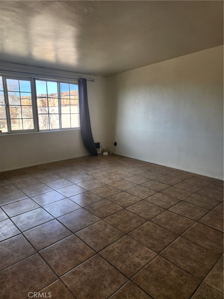 25498 Dayton Avenue Barstow, CA 92311 - Photo 9 of 10