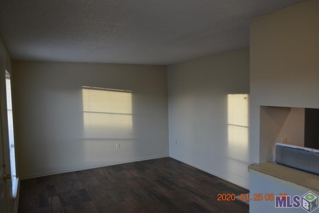 4554 Y A Tittle Avenue, Unit 2 Baton Rouge, LA 70820 - Photo 3 of 23