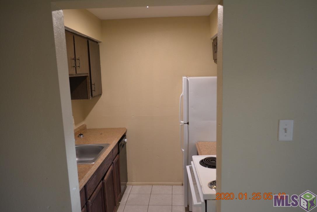 4554 Y A Tittle Avenue, Unit 2 Baton Rouge, LA 70820 - Photo 5 of 23