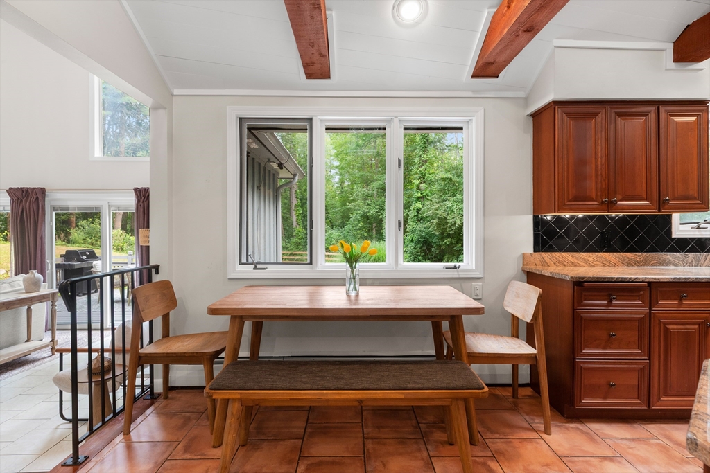 9 School Street Boxford, MA 01921 - Photo 8 of 38