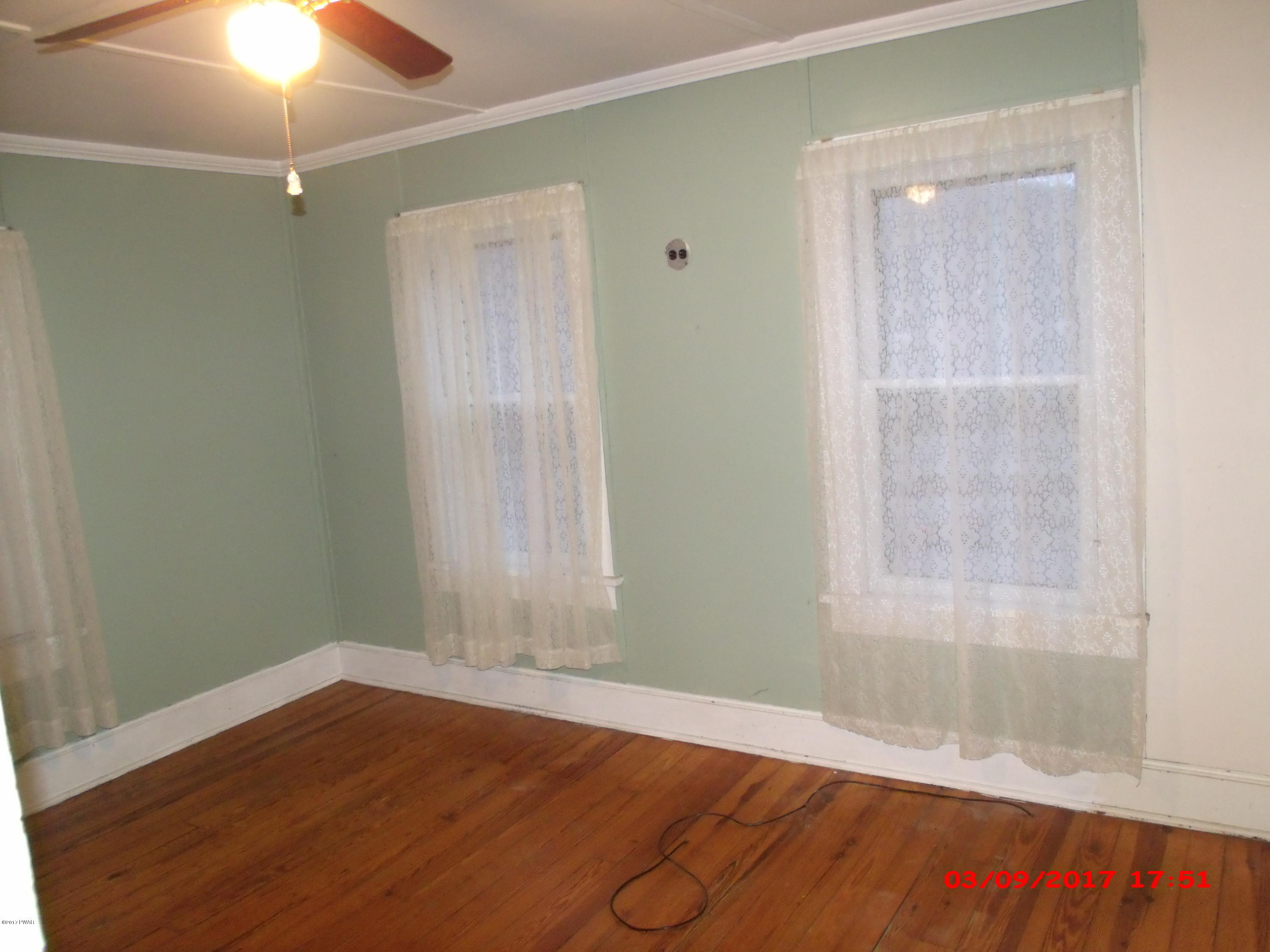 214 Ridge Street Honesdale, PA 18431 - Photo 7 of 14