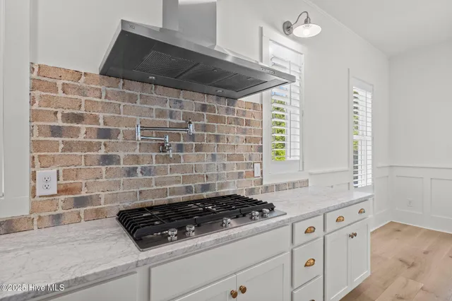 $947,000 | 220 Colleton Square, Newport, NC 28570