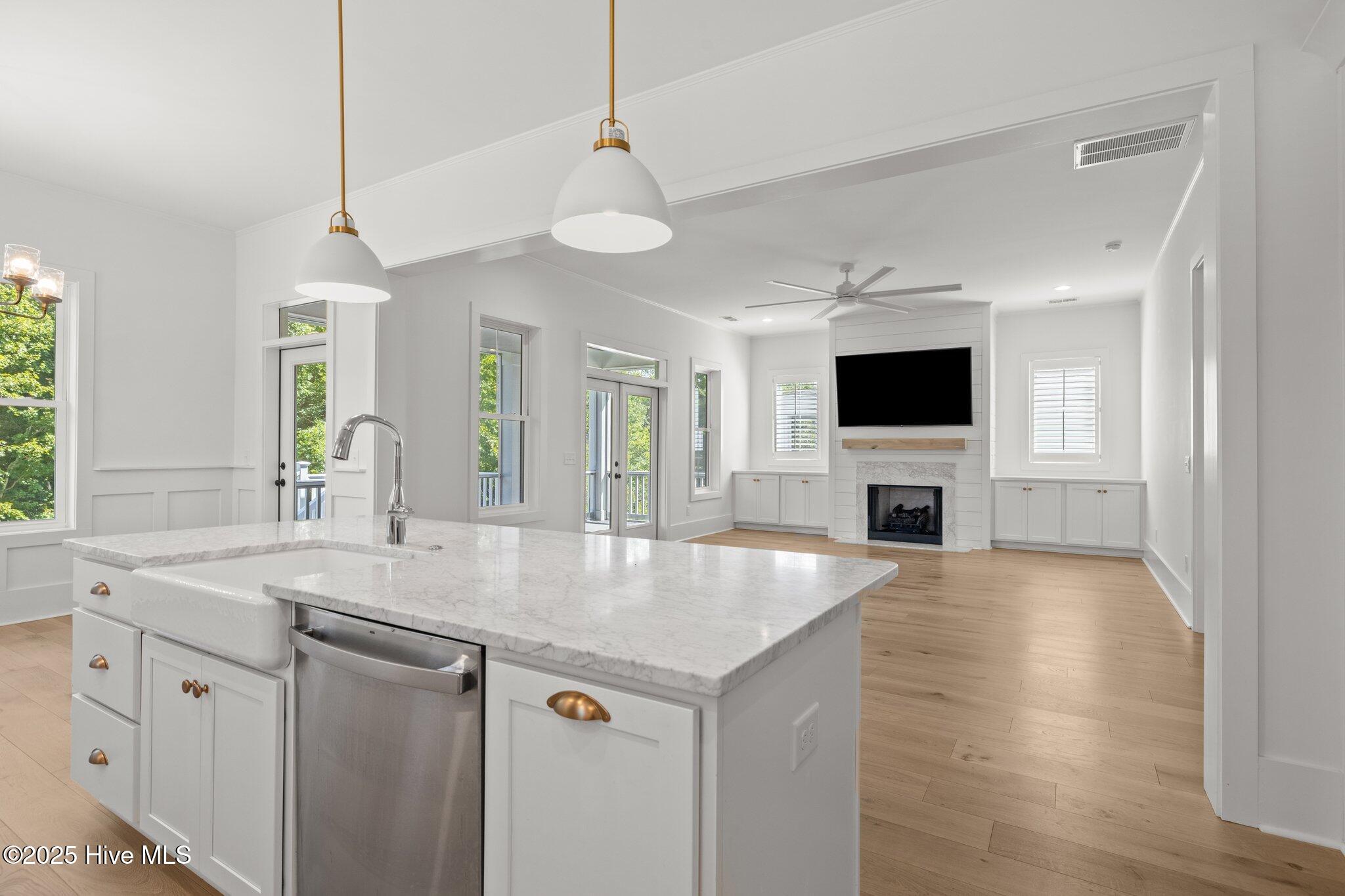 220 Colleton Square Newport, NC 28570 - Photo 3 of 65 22-web-or-mls-1S3A4337