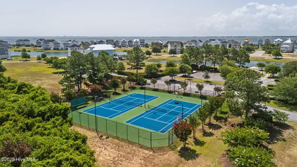 $929,000 | 220 Colleton Square, Newport, NC 28570