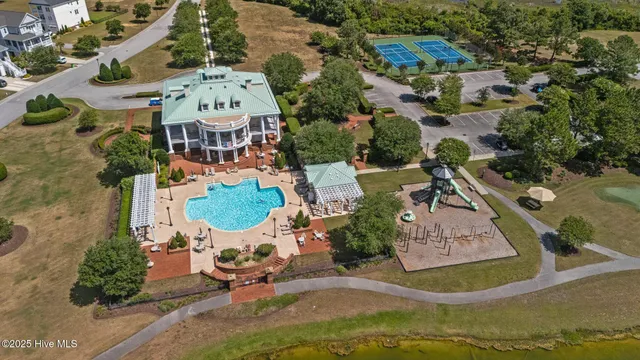 $947,000 | 220 Colleton Square, Newport, NC 28570