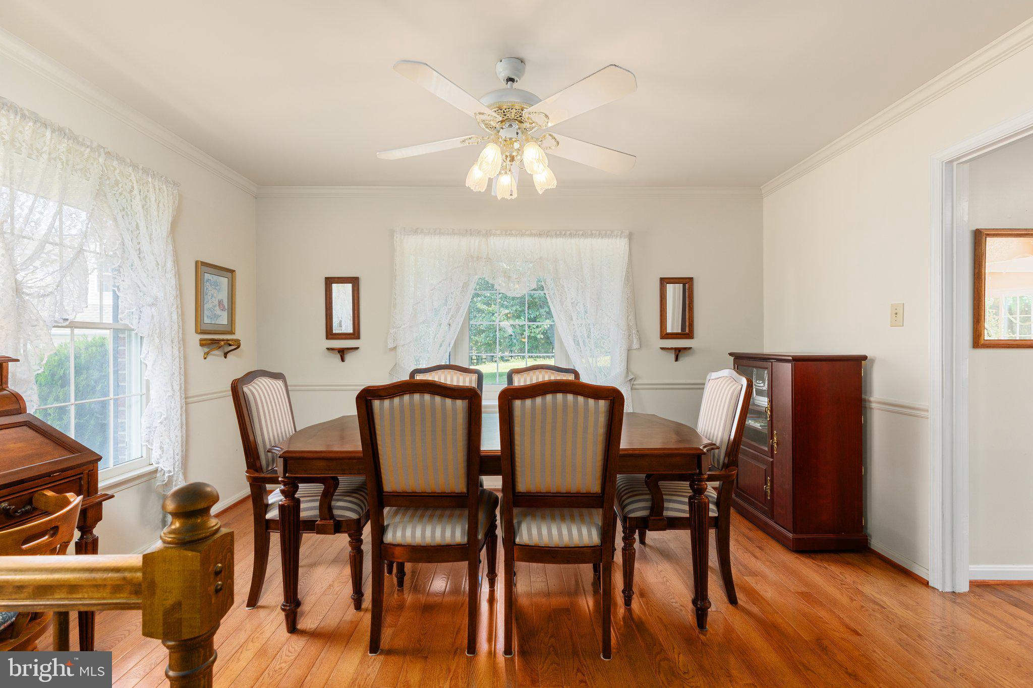 39227 Rodeffer Road Lovettsville, VA 20180 - Photo 18 of 65 Formal dining room
