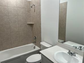 719 Biscay Way Princeton, TX 75407 - Photo 9 of 24 a bathroom with a sink toilet and bathtub