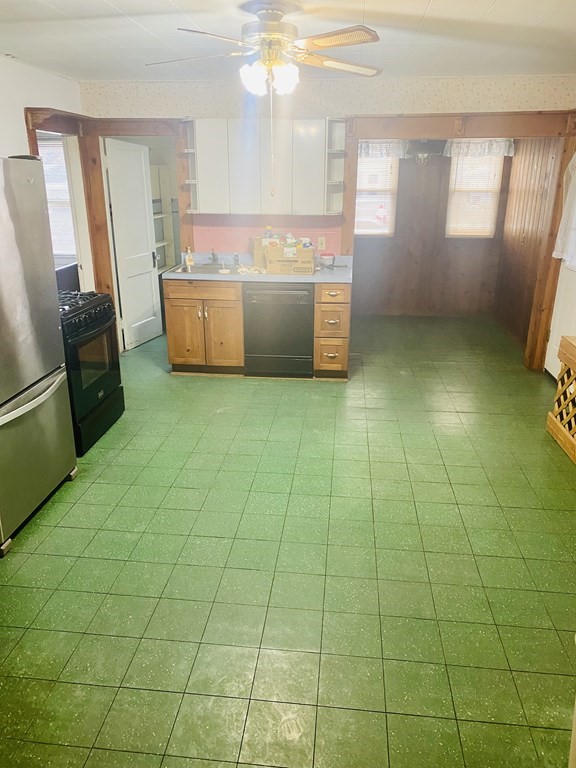 56-58 Milton Street Springfield, MA 01151 - Photo 7 of 28 Gallery Image 7