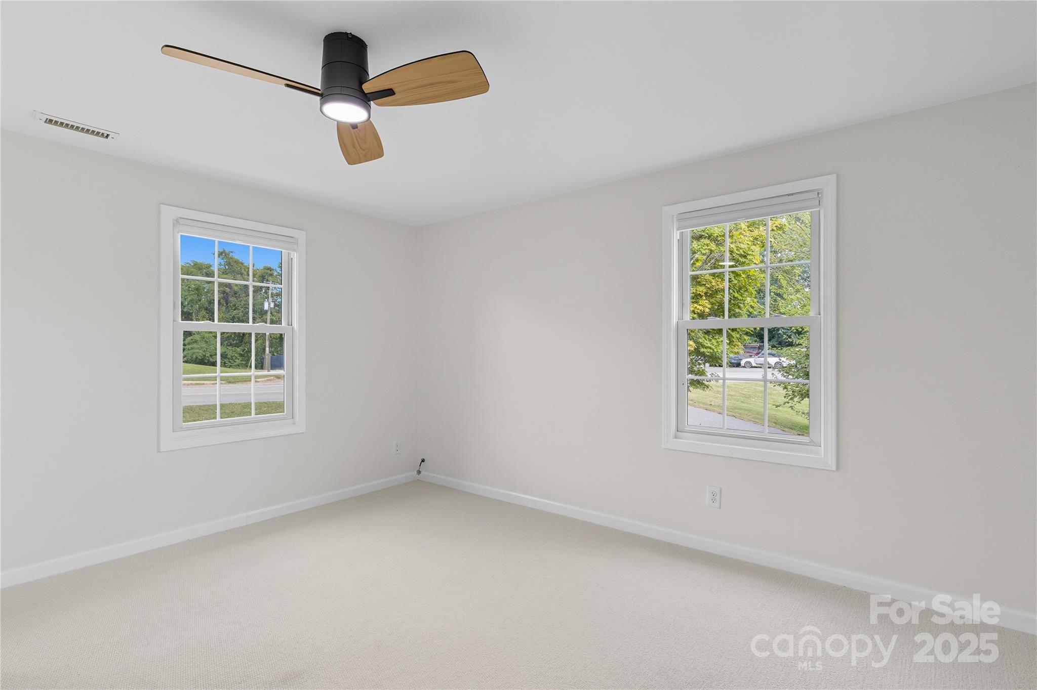 424 Deaverview Road Asheville, NC 28806 - Photo 23 of 37 Gallery Image 23