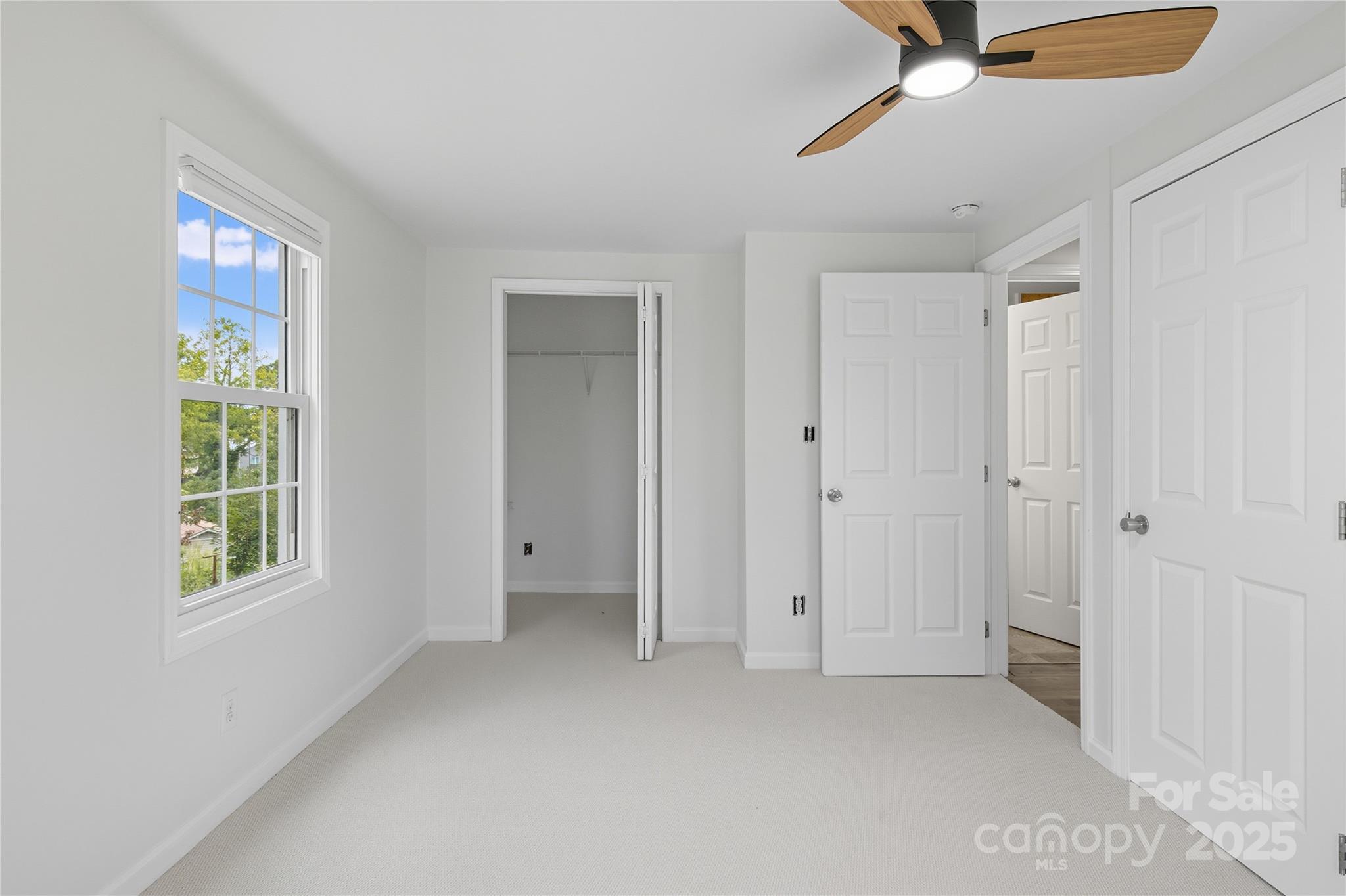 424 Deaverview Road Asheville, NC 28806 - Photo 29 of 37 Gallery Image 29
