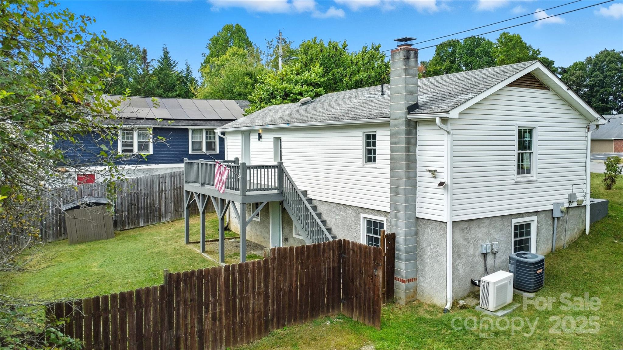424 Deaverview Road Asheville, NC 28806 - Photo 8 of 37 Gallery Image 8