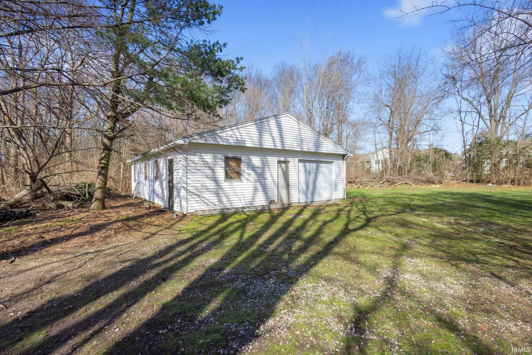 6005 Fir Road Granger, IN 46530 - Photo 11 of 21