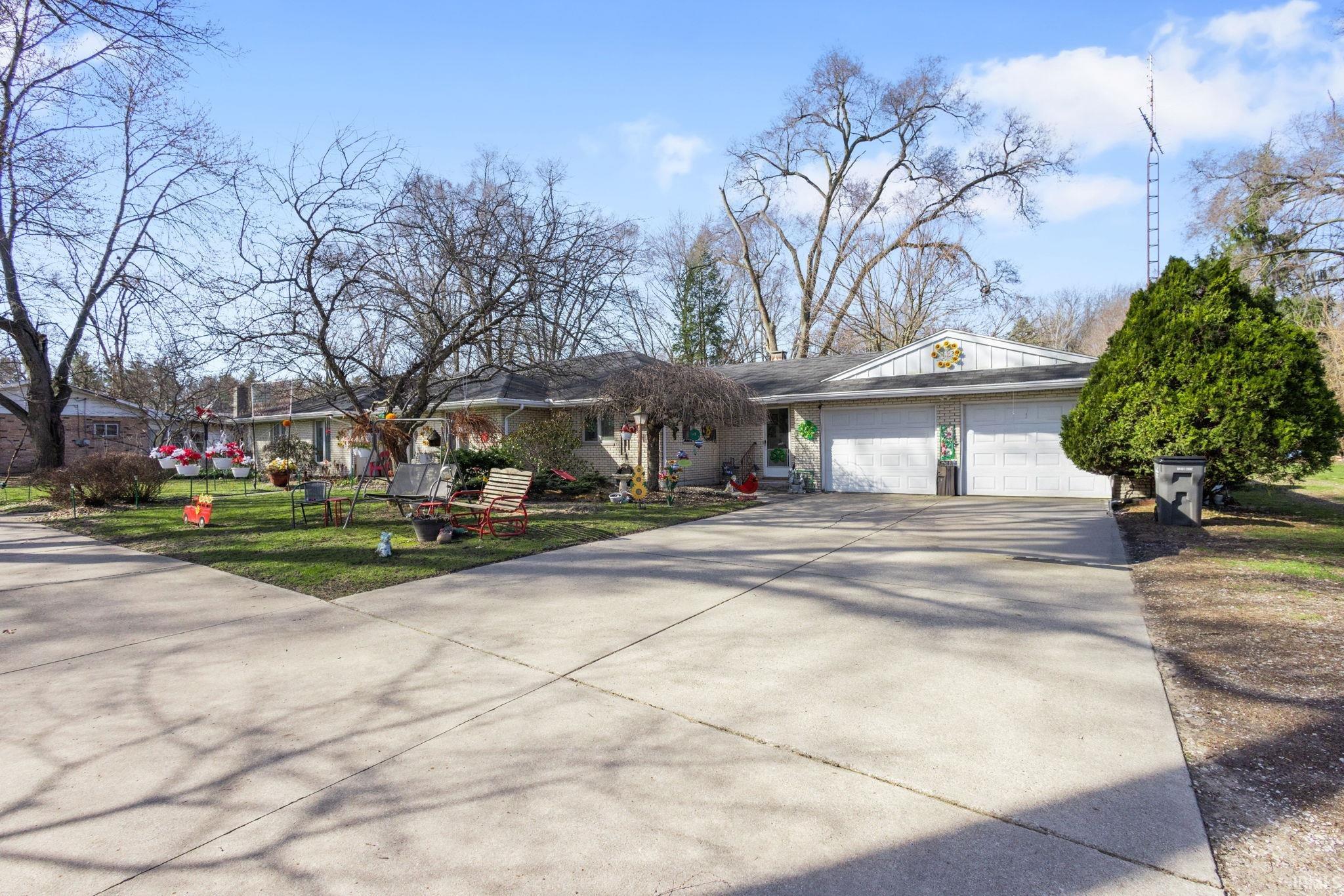 6005 Fir Road Granger, IN 46530 - Photo 14 of 21