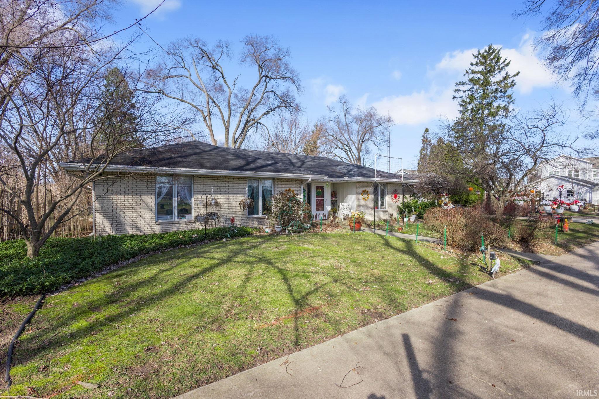 6005 Fir Road Granger, IN 46530 - Photo 15 of 21