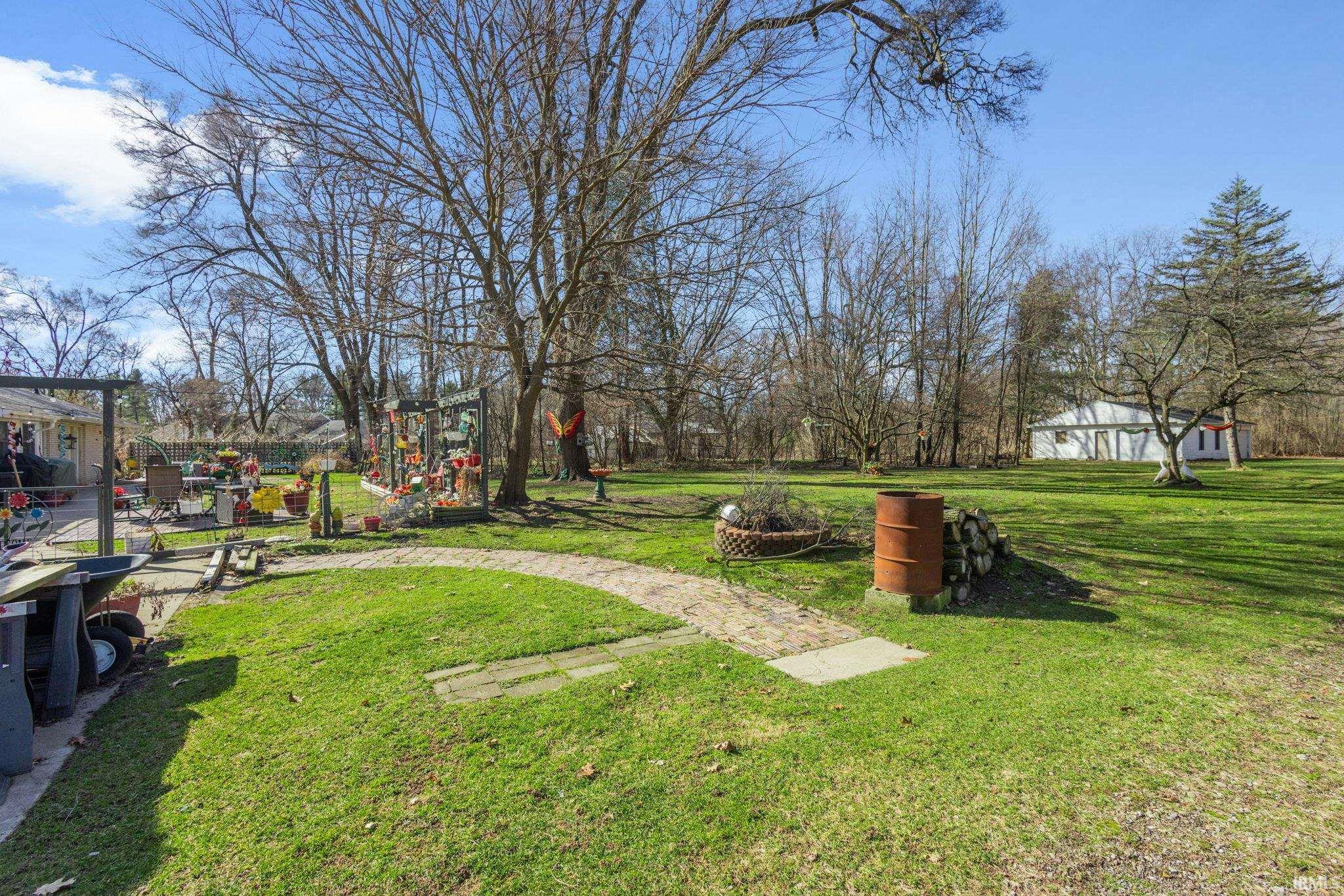 6005 Fir Road Granger, IN 46530 - Photo 10 of 21