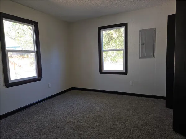 $202,000 | 806 West 2nd Street, Pittsburg, KS 66762