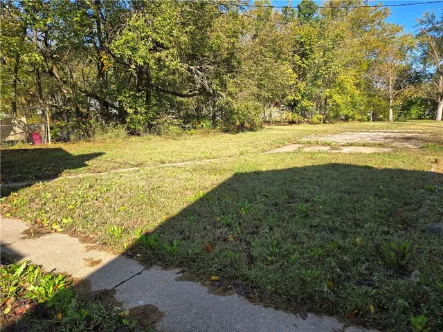 $245,000 | 806 West 2nd Street, Pittsburg, KS 66762