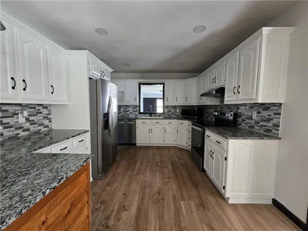 $202,000 | 806 West 2nd Street, Pittsburg, KS 66762