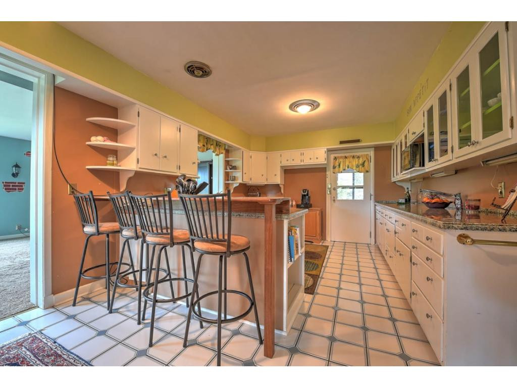 2124 Pendragon Road Kingsport, TN 37660 - Photo 12 of 35 Photo 12