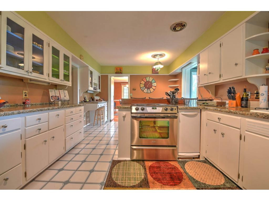 2124 Pendragon Road Kingsport, TN 37660 - Photo 13 of 35 Photo 13