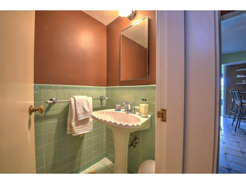 2124 Pendragon Road Kingsport, TN 37660 - Photo 14 of 35 Photo 14