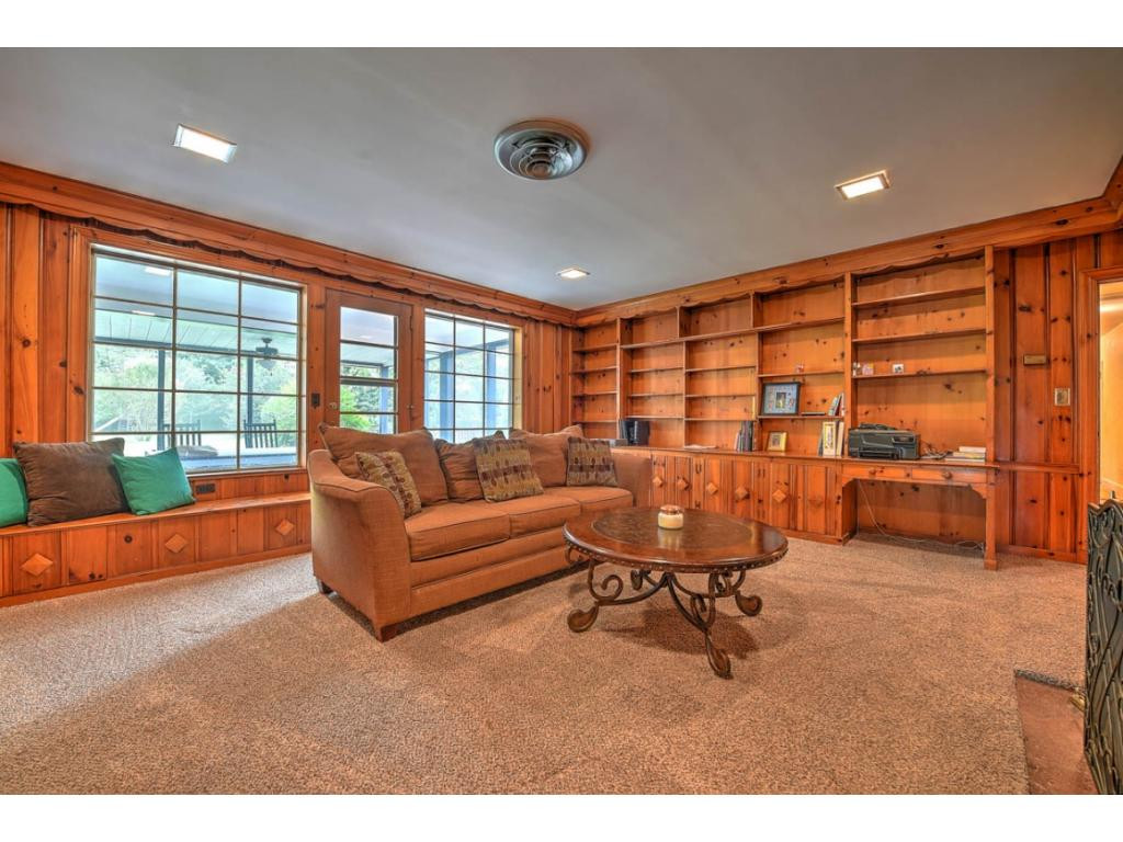 2124 Pendragon Road Kingsport, TN 37660 - Photo 4 of 35 Photo 4