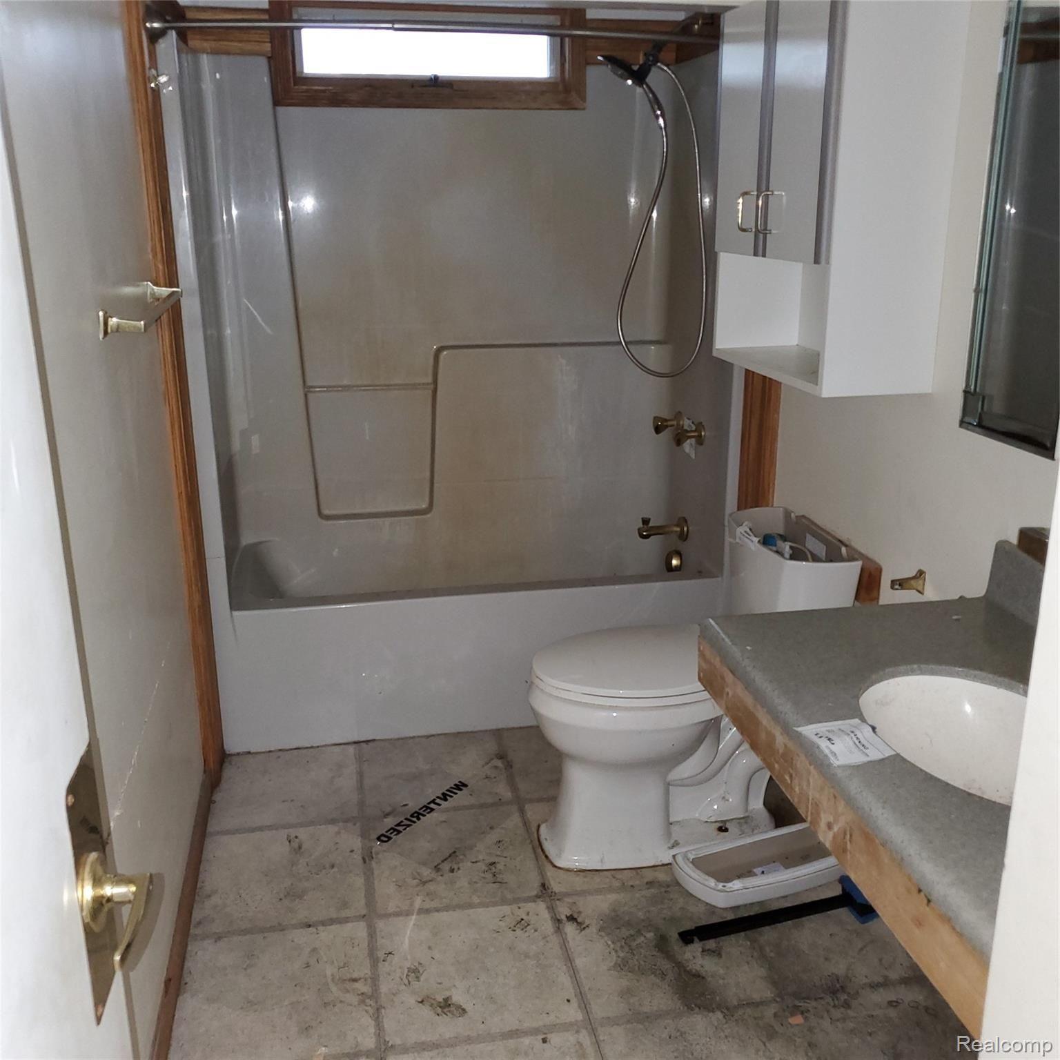 8390 North Webster Road Clio, MI 48420 - Photo 3 of 20 20211004_152238.jpg