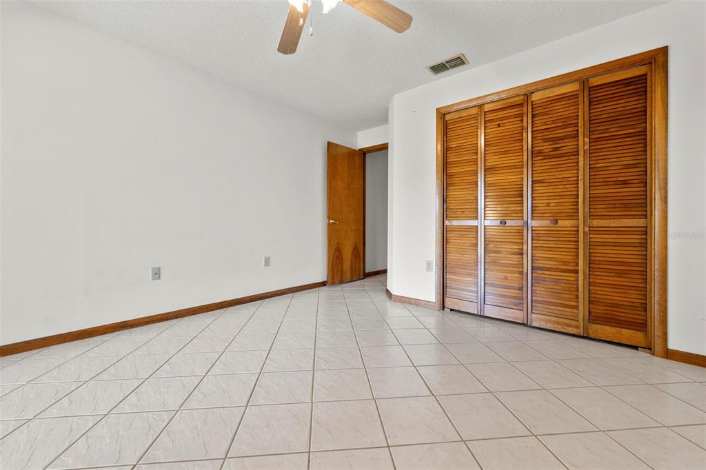1446 Cornell Avenue Spring Hill, FL 34609 - Photo 29 of 39 en view interior of the room
