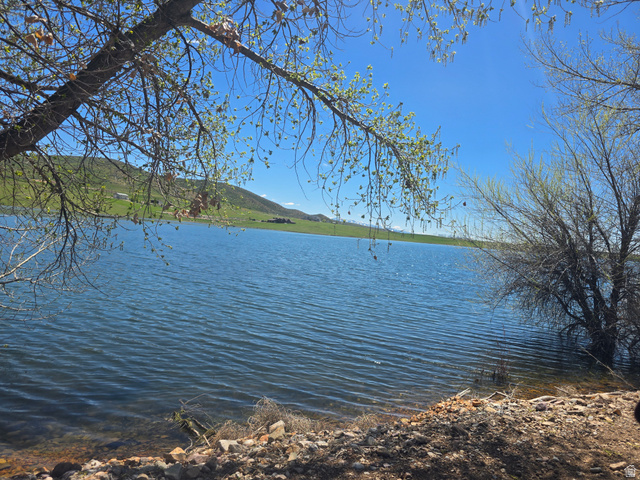8400 North Treasurton Road Preston, ID 83263 - Photo 10 of 13 Expansive lakefront setting with clear blue water