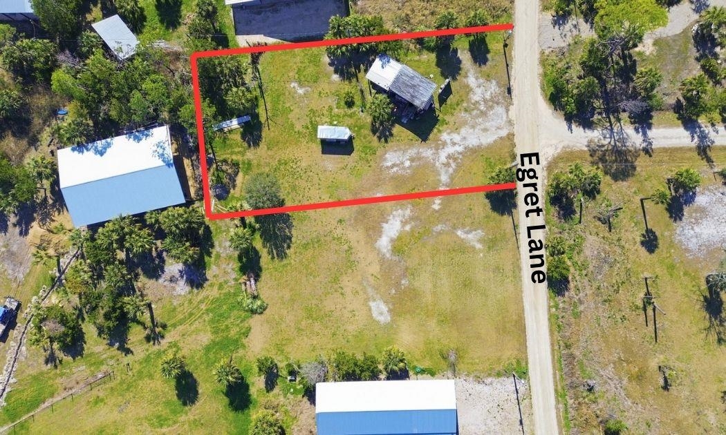 21380 Egret Lane Perry, FL 32348 - Photo 3 of 35