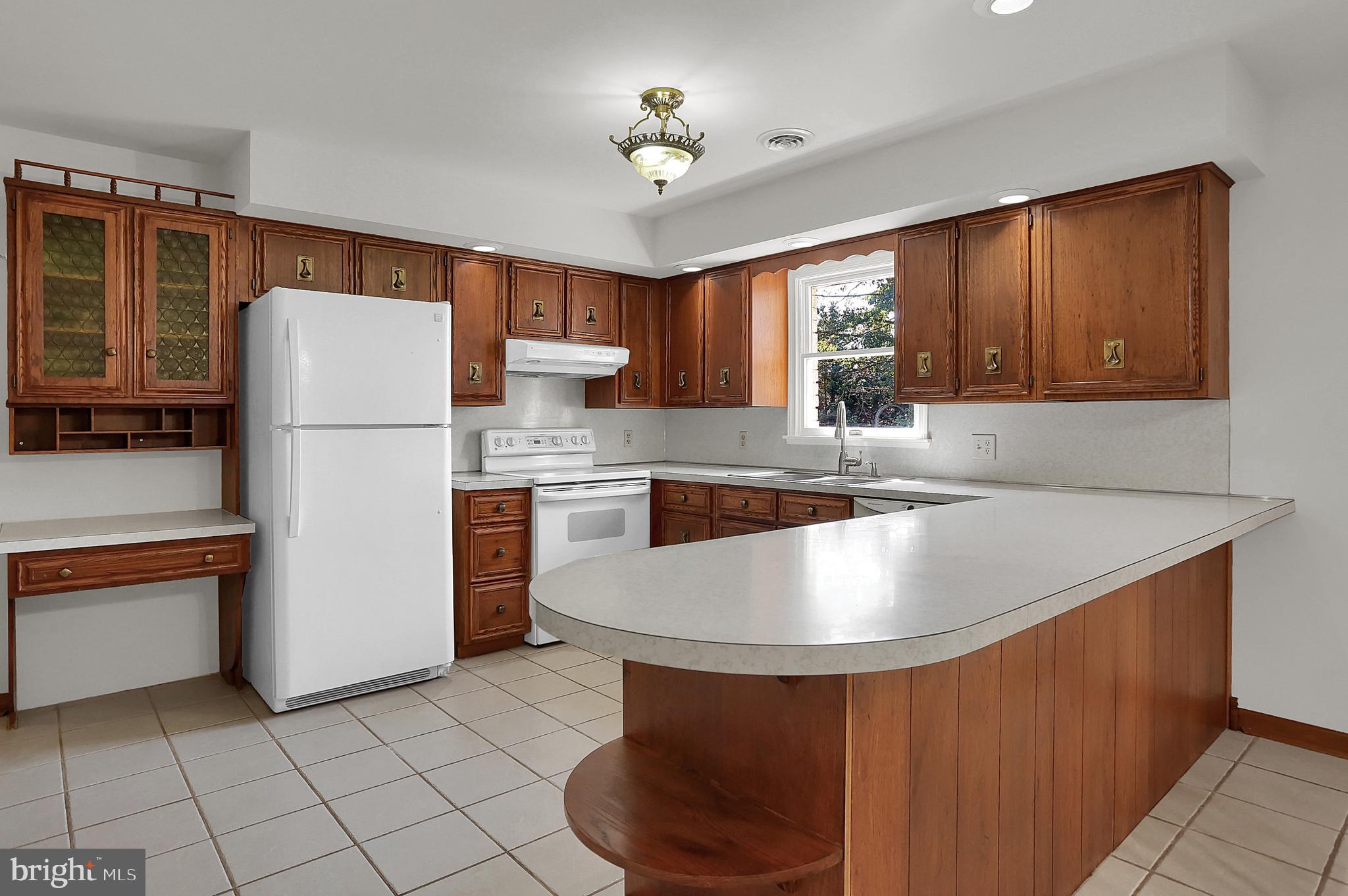 2828 Ritner Highway Carlisle, PA 17015 - Photo 6 of 36 Kitchen