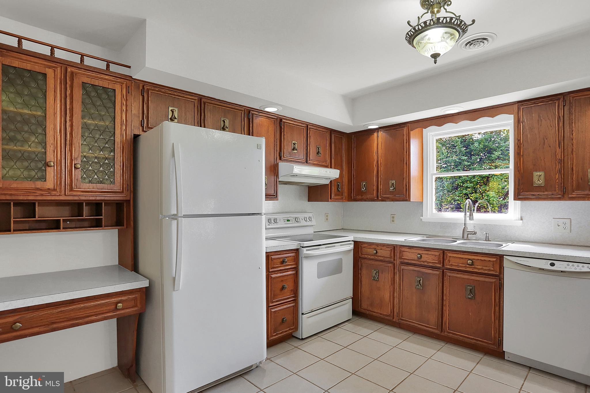 2828 Ritner Highway Carlisle, PA 17015 - Photo 8 of 36 Kitchen