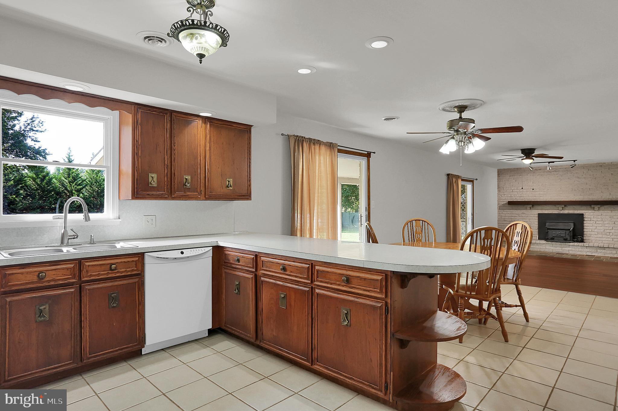 2828 Ritner Highway Carlisle, PA 17015 - Photo 10 of 36 Kitchen