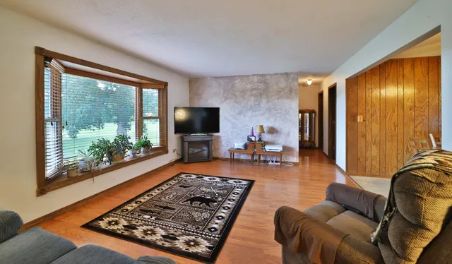 $334,800 | 10836 153rd Street, Little Falls, MN 56345