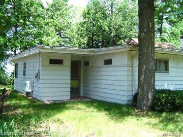 7442 Port Austin Road Caseville, MI 48725 - Photo 3 of 20 7442PtAustinRd3